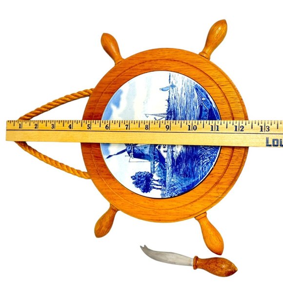 Delft Blue Nautical Wood Ship Wheel & Ceramic Plate Windmill Cheese Board - Picture 5 of 6